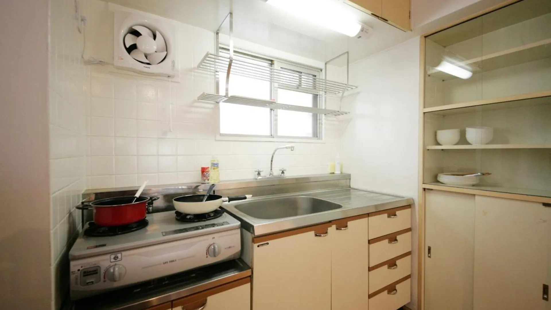 Goom Hotel Hakata-Higashihie-Ekimae Fukuoka  0*, Fukuoka (Fukuoka)